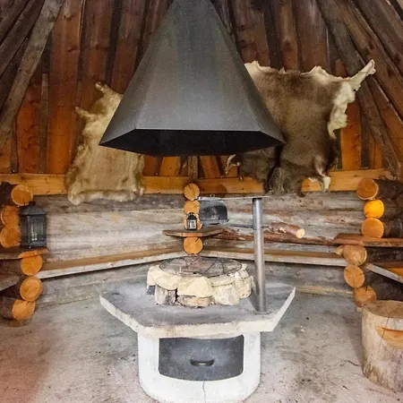 Casa de Férias Kelopirtti B By Interhome